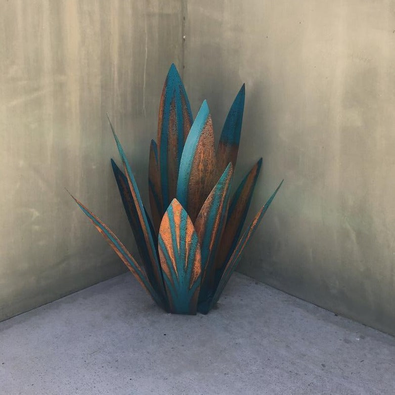 Dekorative Metall Agave Skulptur als Gartenstecker. Rostfrei, vielseitig und ideal für jedes Garten Design.