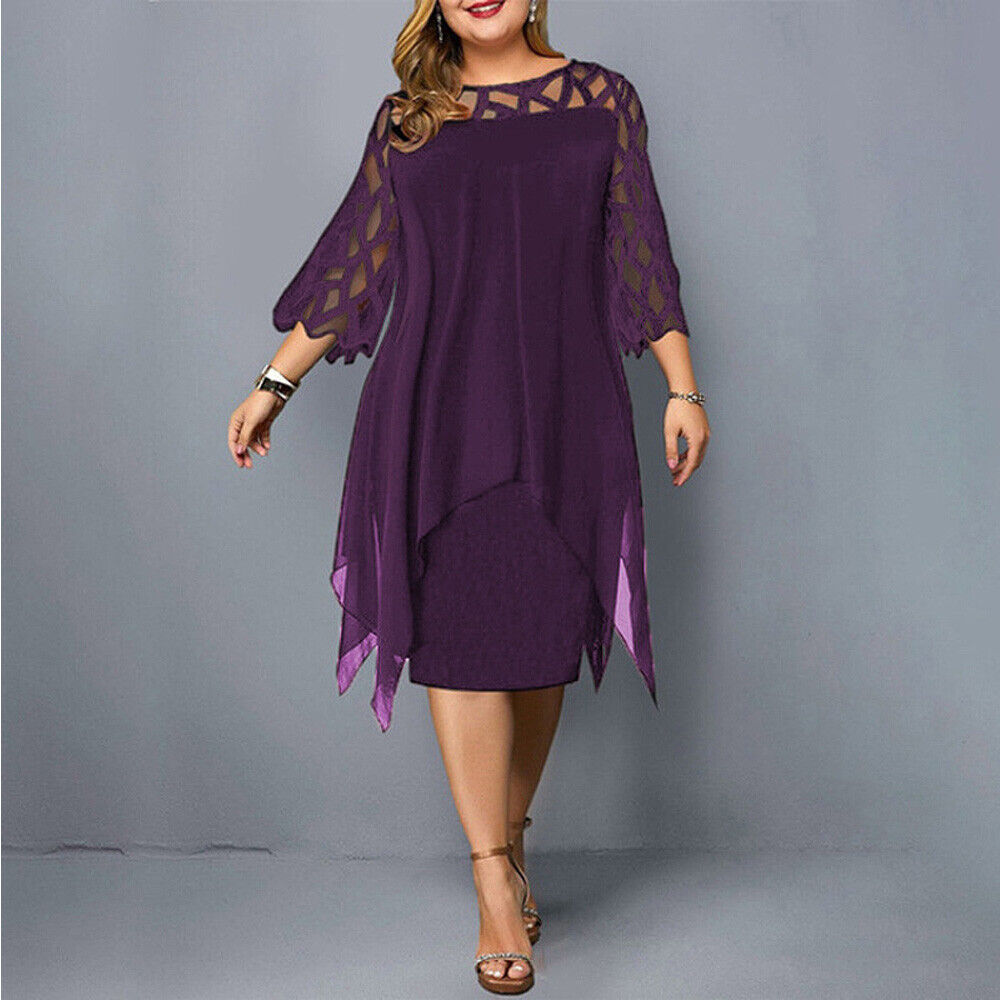 Figurschmeichelndes Plus Size Damenkleid, midi-lang, mit edlen Spitzenärmeln. Ideal als Abendkleid.