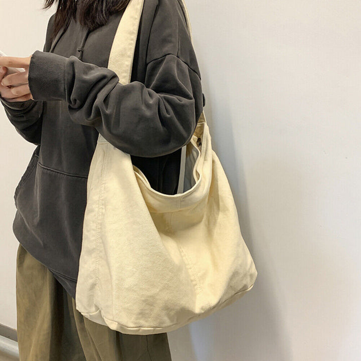 Schwarze elegante Damen Umhängetasche. Sichere und stilvolle Alltagstasche für moderne Frauen.