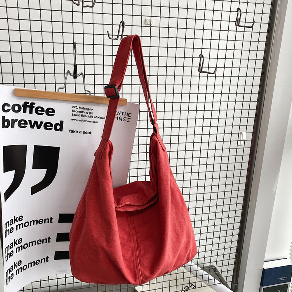 Rote modische Damen Crossbody-Tasche. Praktische und vielseitige Umhängetasche für den Alltag.