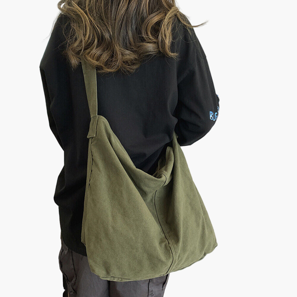 Grüne, trendige Damen Oversized Schultertasche aus robustem Canvas, ideal als Alltags- & Einkaufstasche.