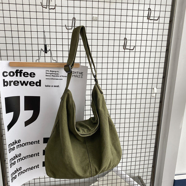 Grüne modische Damen Umhängetasche. Vielseitiges Accessoire und praktische Alltagstasche für Damen.