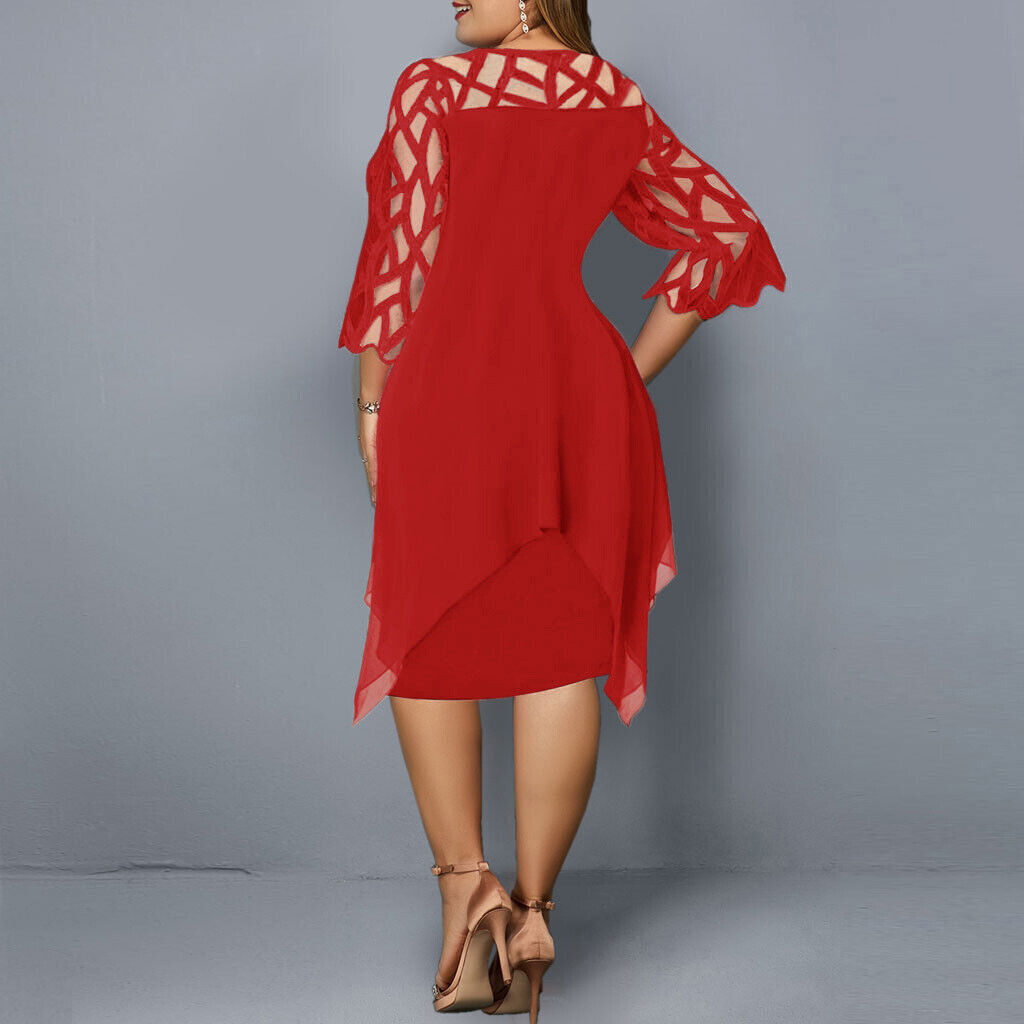 Zeitloses Damen Festkleid in Übergröße, midi-Schnitt, mit attraktiven Spitzenärmeln.