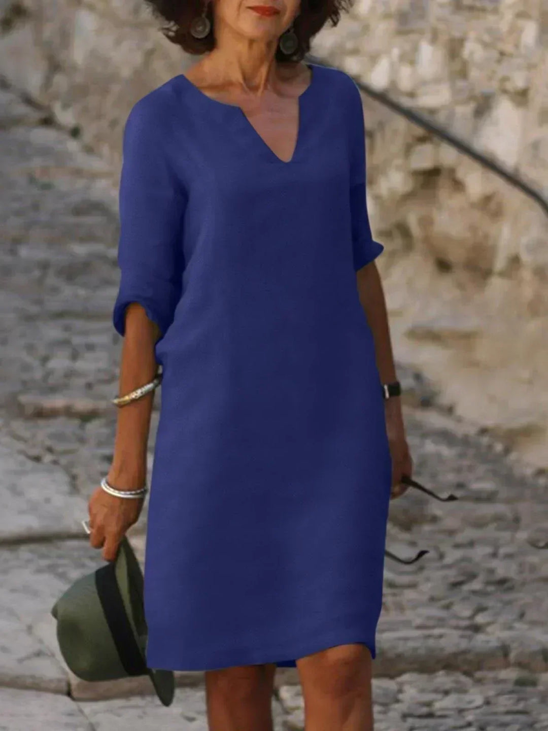Bezauberndes Damen Midi Kleid mit V-Ausschnitt, ein stilvolles Statement für den Sommer & besondere Anlässe.