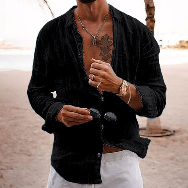 Elegantes Herrenhemd für Business Casual Outfits. Leichtes Leinen-Sommerhemd, bequem und stilvoll.