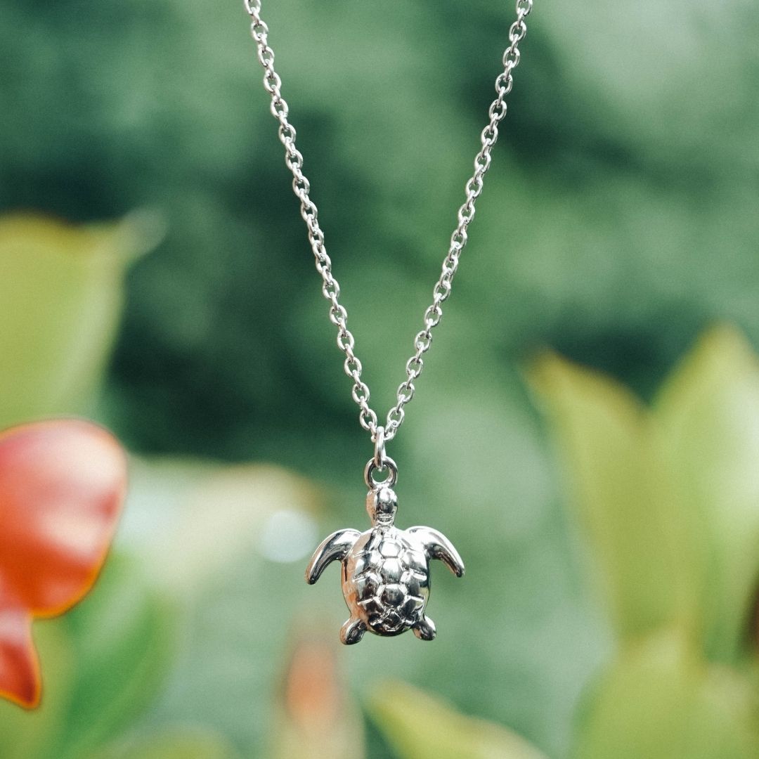 Maritime Natur-Halskette für Damen mit Meerestentakel-Design, eleganter Ozean-Schmuck.