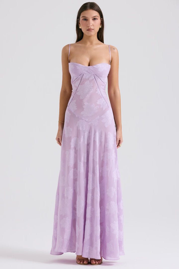 Festliches, schimmerndes Damenkleid. Langes Spitzen-Maxikleid, ideal für Partys und formelle Abende.