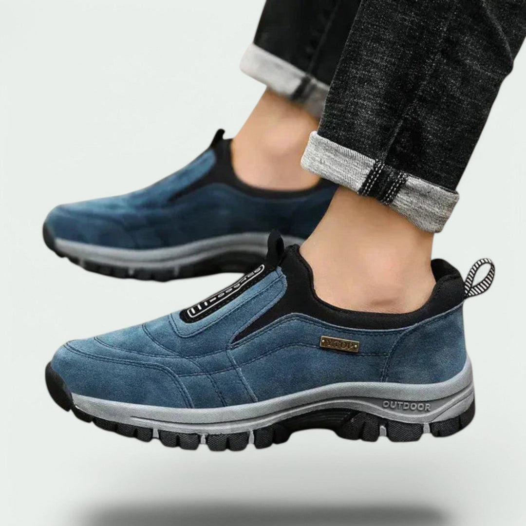 Orthopädische Herren Wanderschuhe mit optimaler Fußunterstützung und Dämpfung für aktive Tage im Freien.