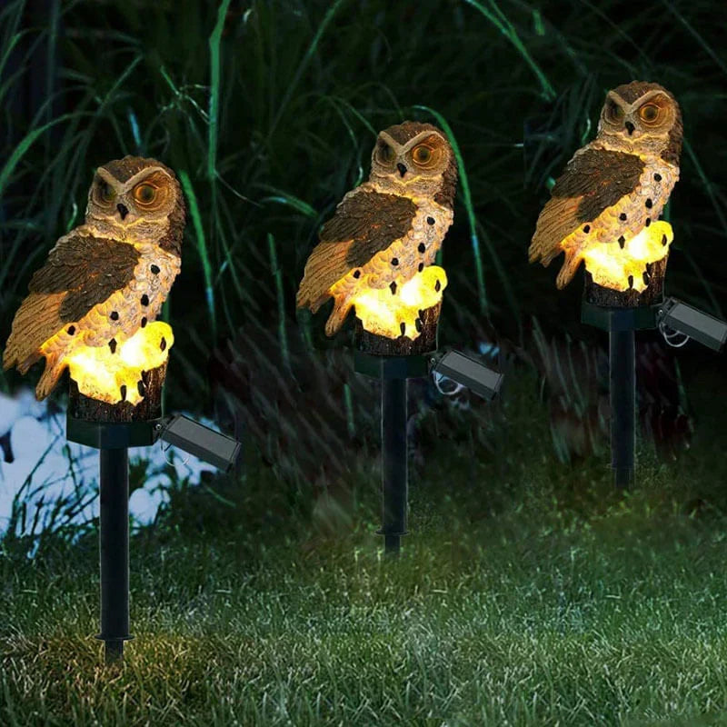 Elegante Solar-Eulenlampe, stimmungsvolle warmweiße LED-Beleuchtung für Garten & Außenbereich. Wetterfest & langlebig.