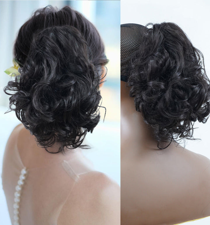 Voluminöse Locken Pferdeschwanz Haarverlängerung für Damen. Clip-in System für sofortige Transformation der Frisur.