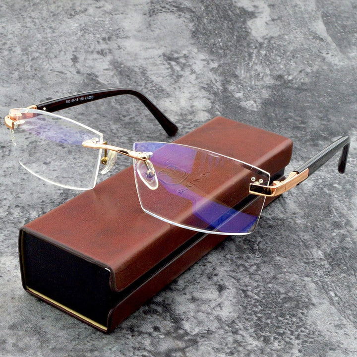 Multifokale Bildschirmbrille für Herren & Damen. Progressive Gläser & Blaulichtfilter schützen die Augen.
