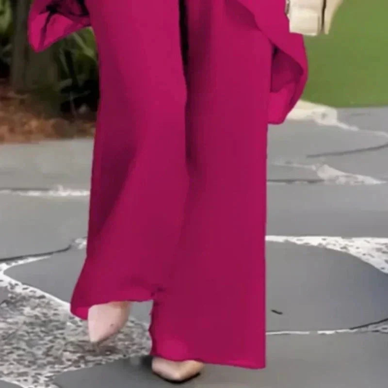 Fuchsia Damen-Set mit weitem Bein & schickem Top, ein komfortabler Zweiteiler für Business & Freizeit.