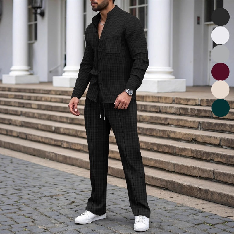 Herren Casual Waffel Set in Anthrazit. Langarm-Hemd & Hose für entspannten Komfort und stilvolle Freizeitmode.