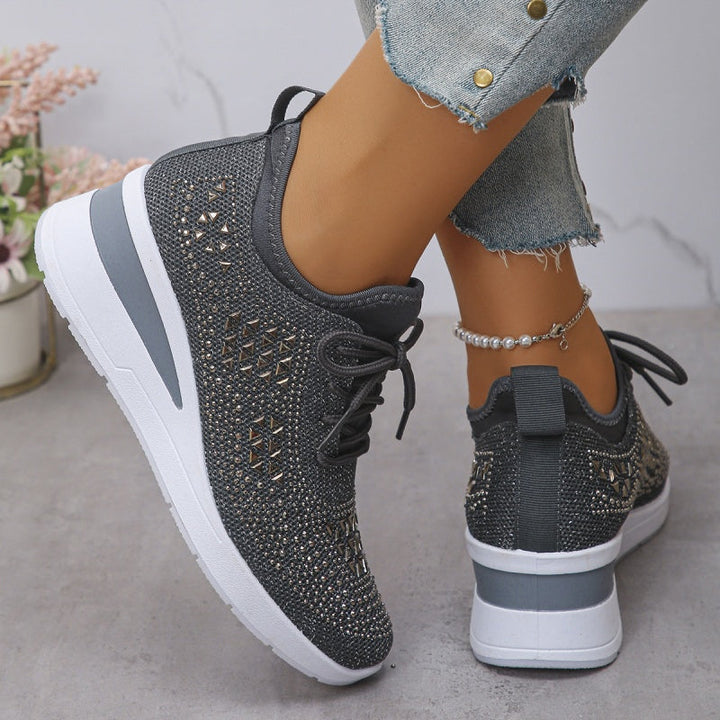 Bequeme orthopädische Damenschuhe mit Strass, perfekt für Alltag & Freizeit.