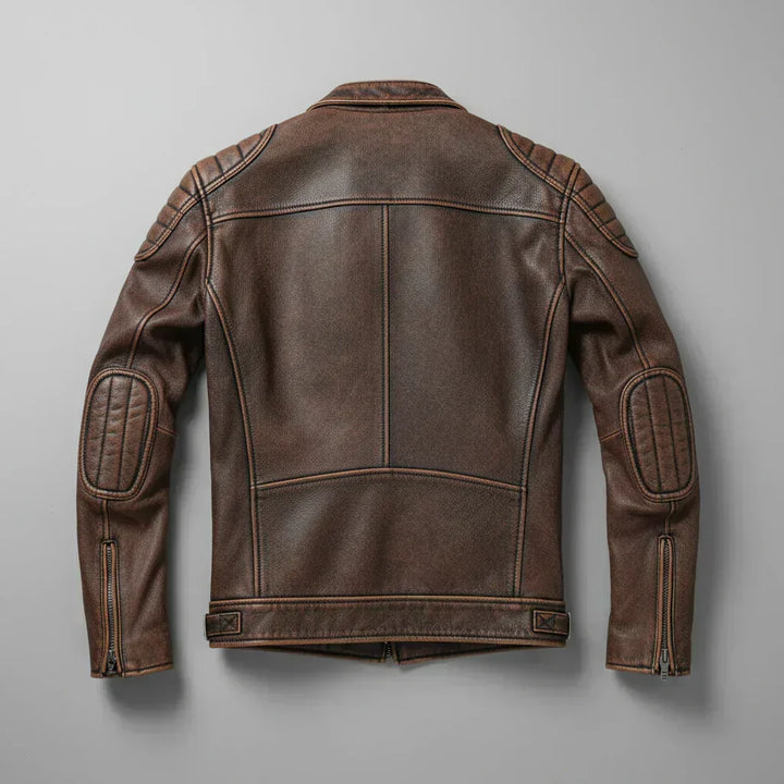 Seitliche Ansicht der Herren Übergangsjacke im Vintage-Look, robust und mit moderner Bikerjacken-Passform.
