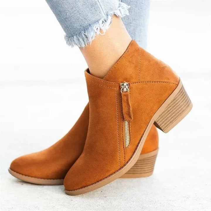 Ansicht von oben: Elegante Damen Stiefeletten mit Reißverschluss & bequemem Blockabsatz für Herbstmode.
