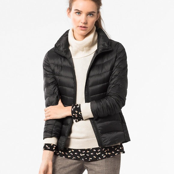 Robuste, wasserabweisende Damen Steppjacke Diana, ideal für den urbanen Lifestyle.