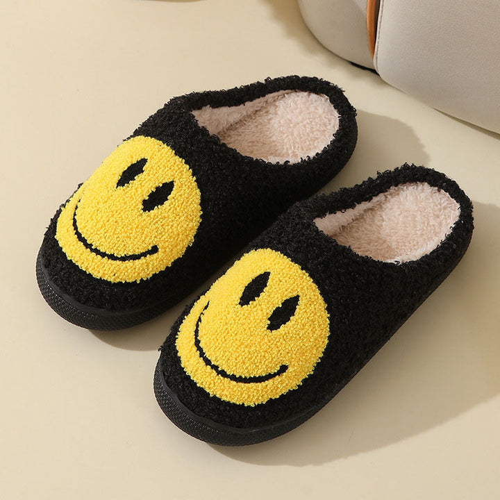 Warme Hausschuhe mit Smiley-Motiv, perfekt für Damen und Herren, die Komfort und gute Laune schätzen.