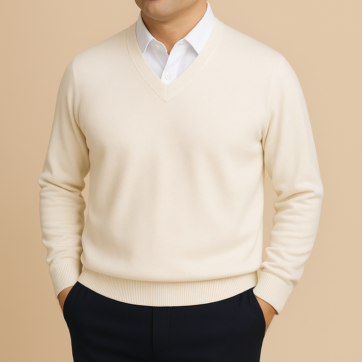 Klassischer Herren V-Ausschnitt Pullover. Bequemer Langarm Strickpullover als elegantes Oberteil für jeden Mann.