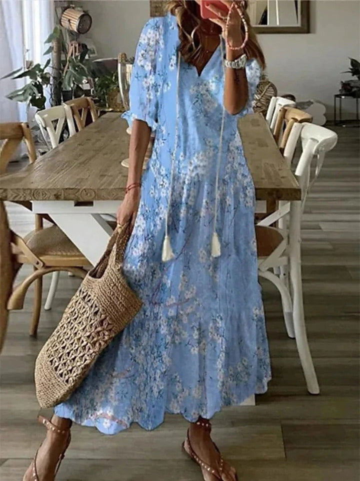 Komfortables Damen Maxikleid mit entspannter Passform und kurzen Ärmeln, ideal als luftiges Sommerkleid.