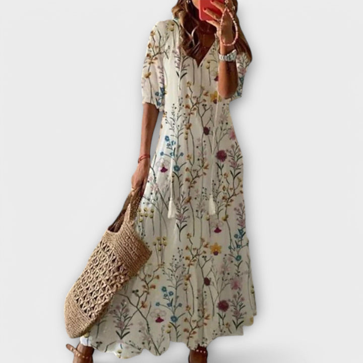 Fließendes Damen Boho Maxikleid, elegant und vielseitig. Ein luftiges Sommerkleid für den Alltag und besondere Anlässe.