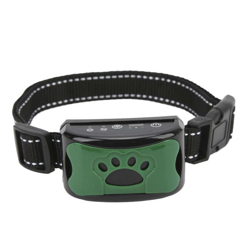 Nahaufnahme des verstellbaren Anti-Bell Hundehalsbandes mit Ultraschallmodul für sicheres Training.
