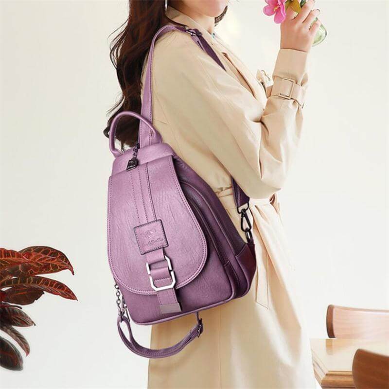 Schicker wasserdichter Damen Rucksack aus hochwertigem Leder, urbaner Chic.