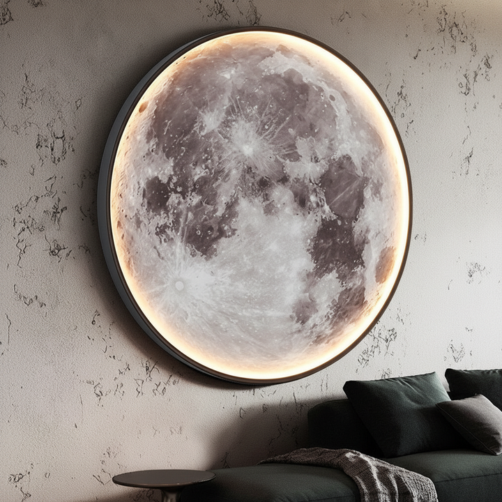 Einzigartige Mondlampe Moonveil als Wandlampe mit sanfter LED-Beleuchtung für entspanntes Schlafzimmerlicht.