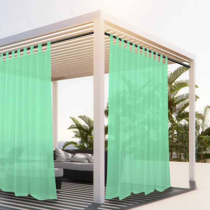 Wasserabweisender Outdoor Vorhang für Garten, Terrasse. Eleganter Sichtschutz, lichtfilternd für sommerliche Außendekoration.