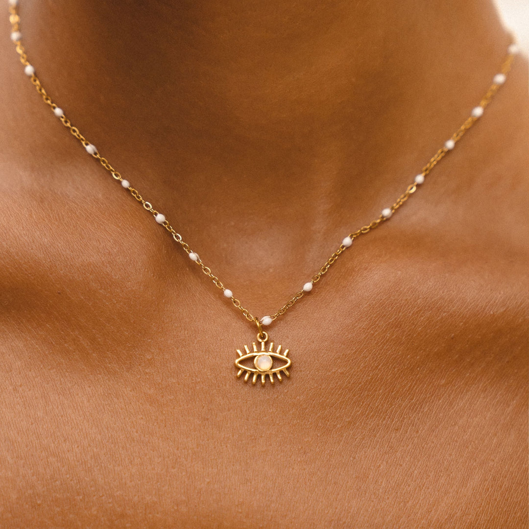 Elegante Damen Opal Halskette in Gold, verstellbar & wasserfest, perfekt für den Alltag.