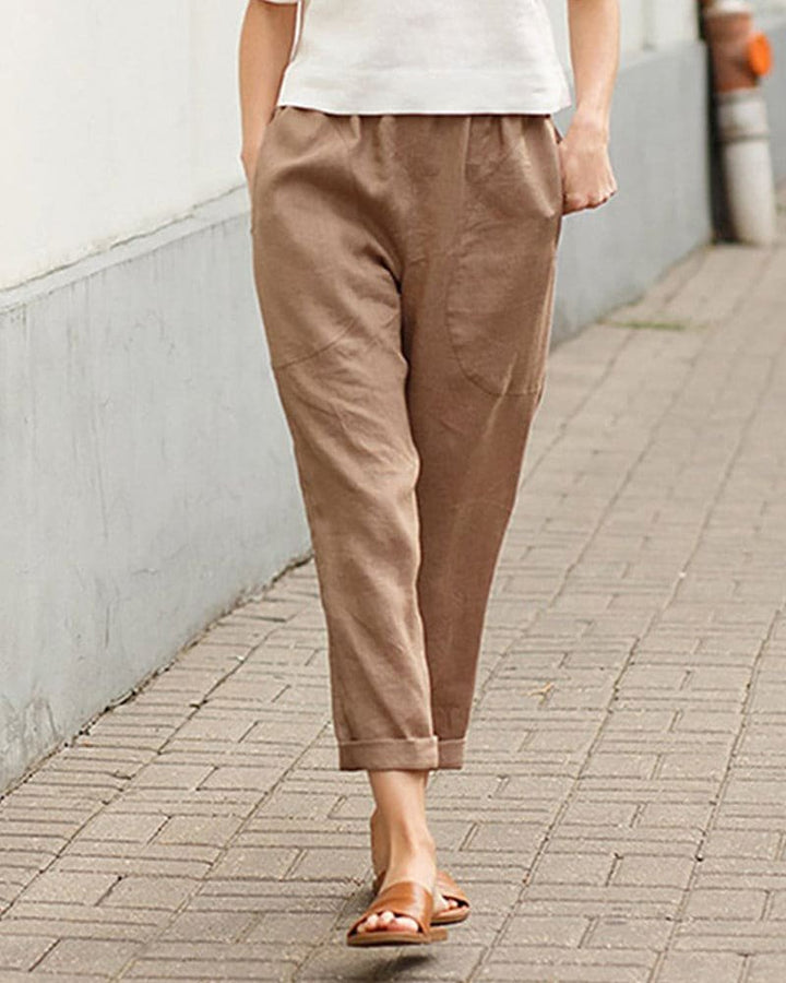 Stilvolle Damen Freizeithose mit lockerem Tapered-Schnitt für maximalen Komfort im Sommer.